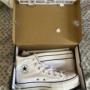 Converse platform high tops NWT